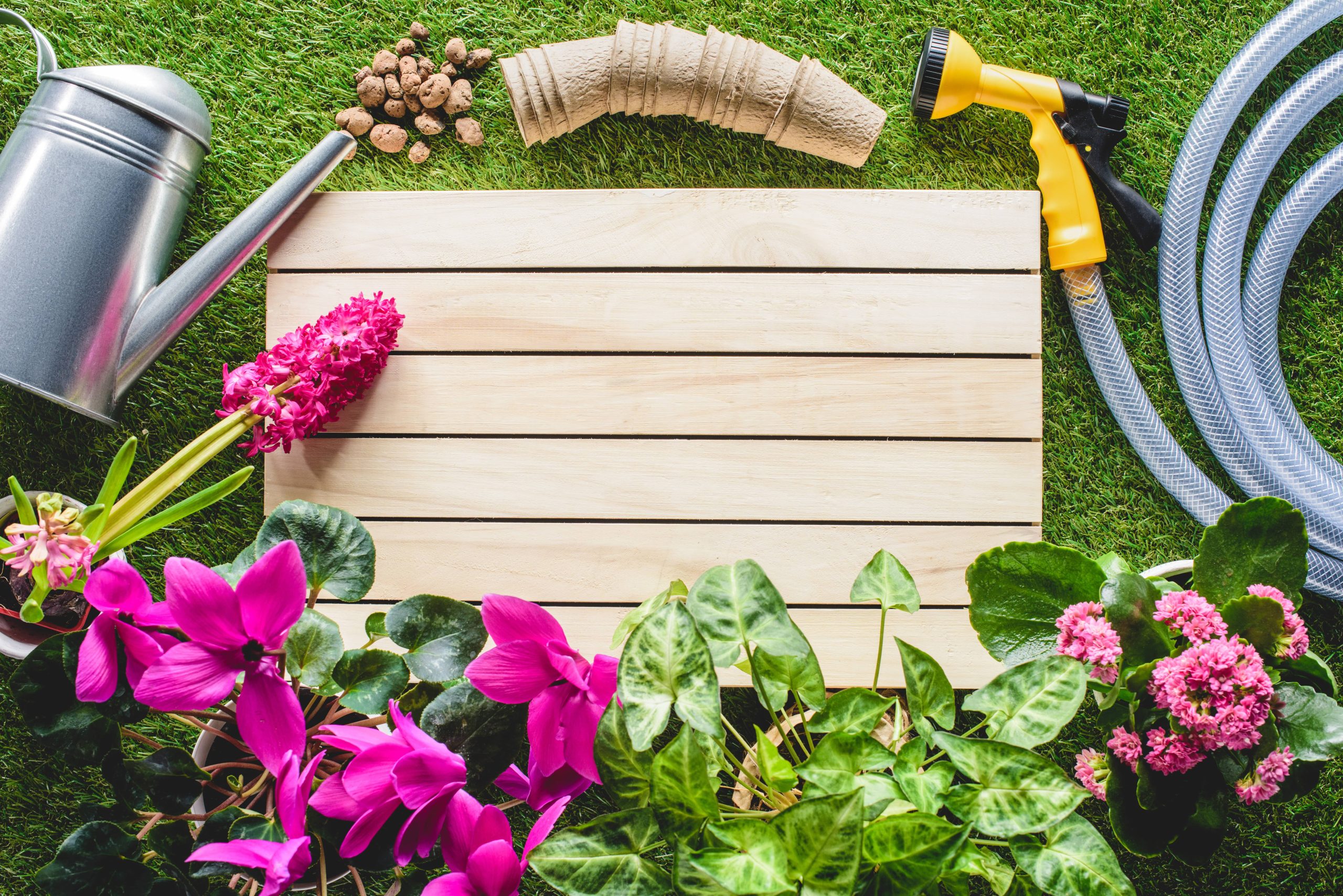 How to Design a Practical Entryway Using DIY Projects